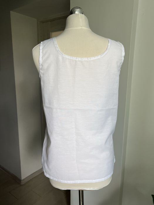 Biała damska koszula z wytłaczanym wzorem L/40