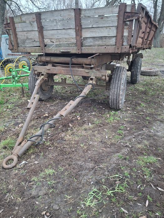 Прицеп тракторний 2ПТС4 на кругу.