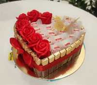 Tort ze słodyczy Serce Raffaello i róże. Prezent na Urodziny, Imeniny