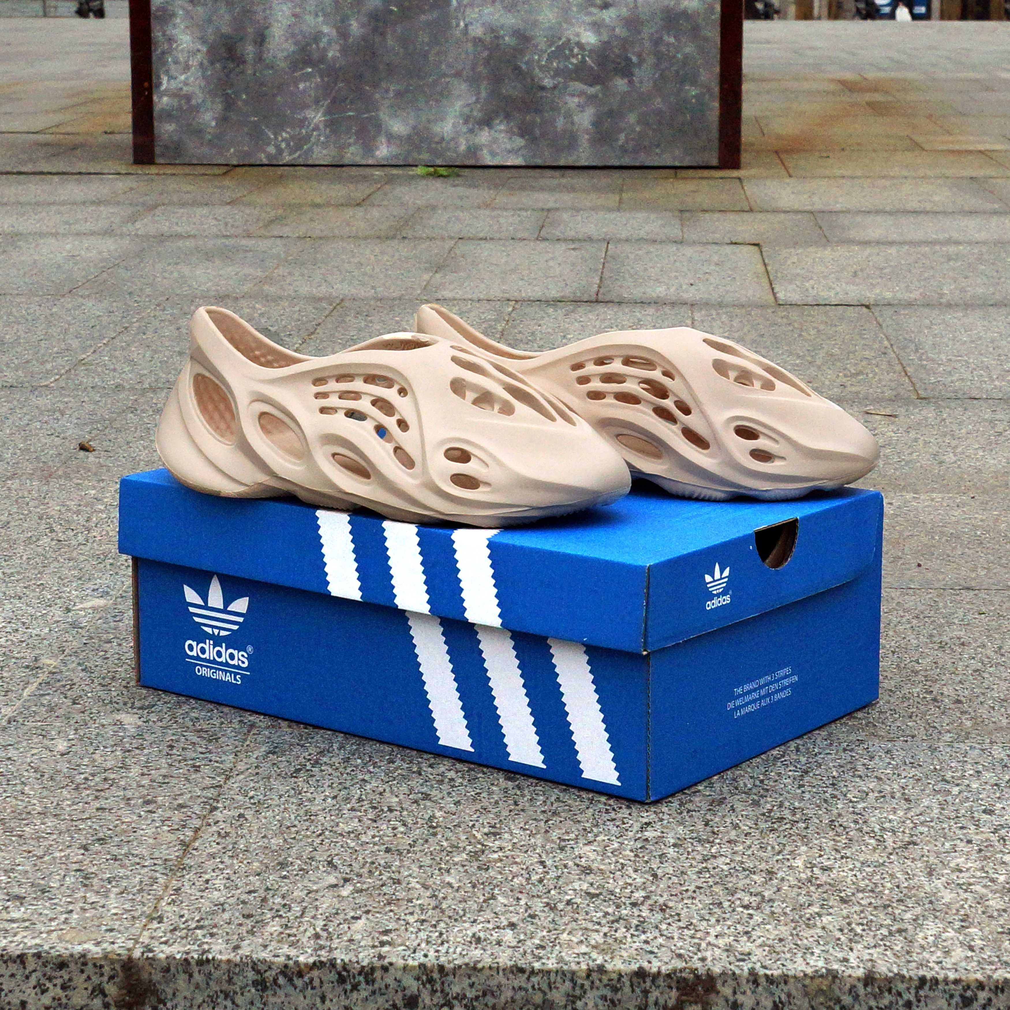 Кросівки тапочки Adidas Yeezy Foam Runner (36-41) чоловічі\жіночі