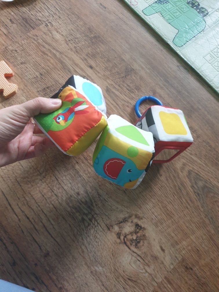 FISHER PRICE klocki sensoryczne