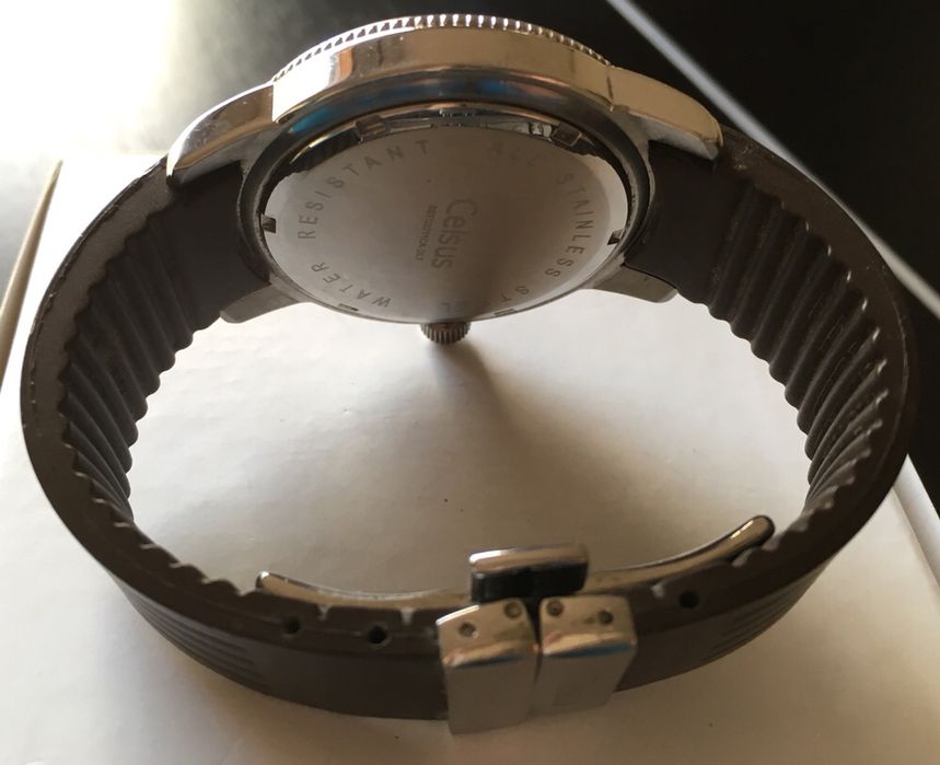 Relógio Celsus castanho