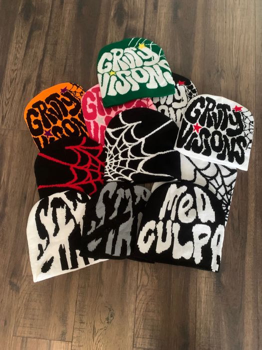 Продаю шапки y2k