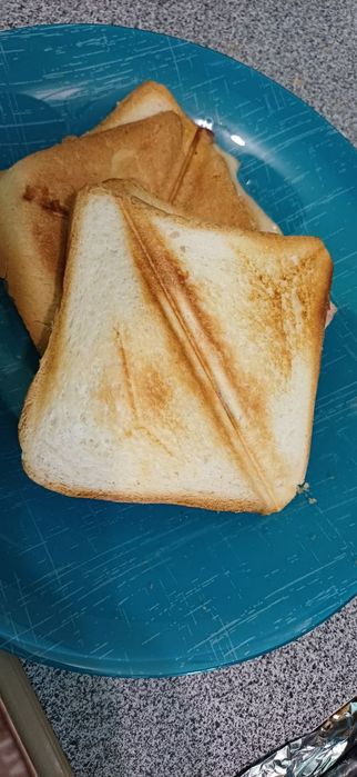 Сендвичница -бутербродница