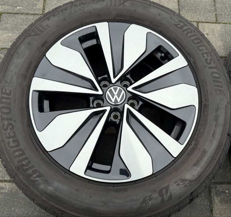 Oryginalne Felgi Volkswagen 5x100 T-cross Kamiq 205/60R16 lato 2023r