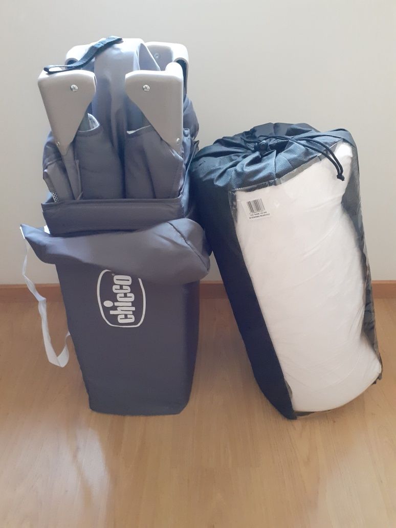 Cama de bebé de viagem mais colchão extra