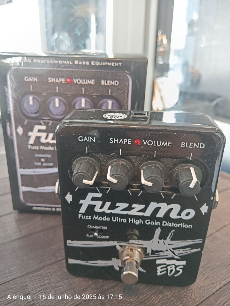Pedal EBS FUZZ MO - FUZZ baixo