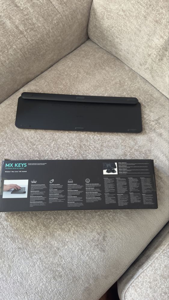 Conjunto Logitech: Teclado MX Keys + Rato M590 (Novo-Selado)