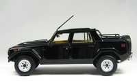 1/43 Lamborghini LM002 minichamps обменяю