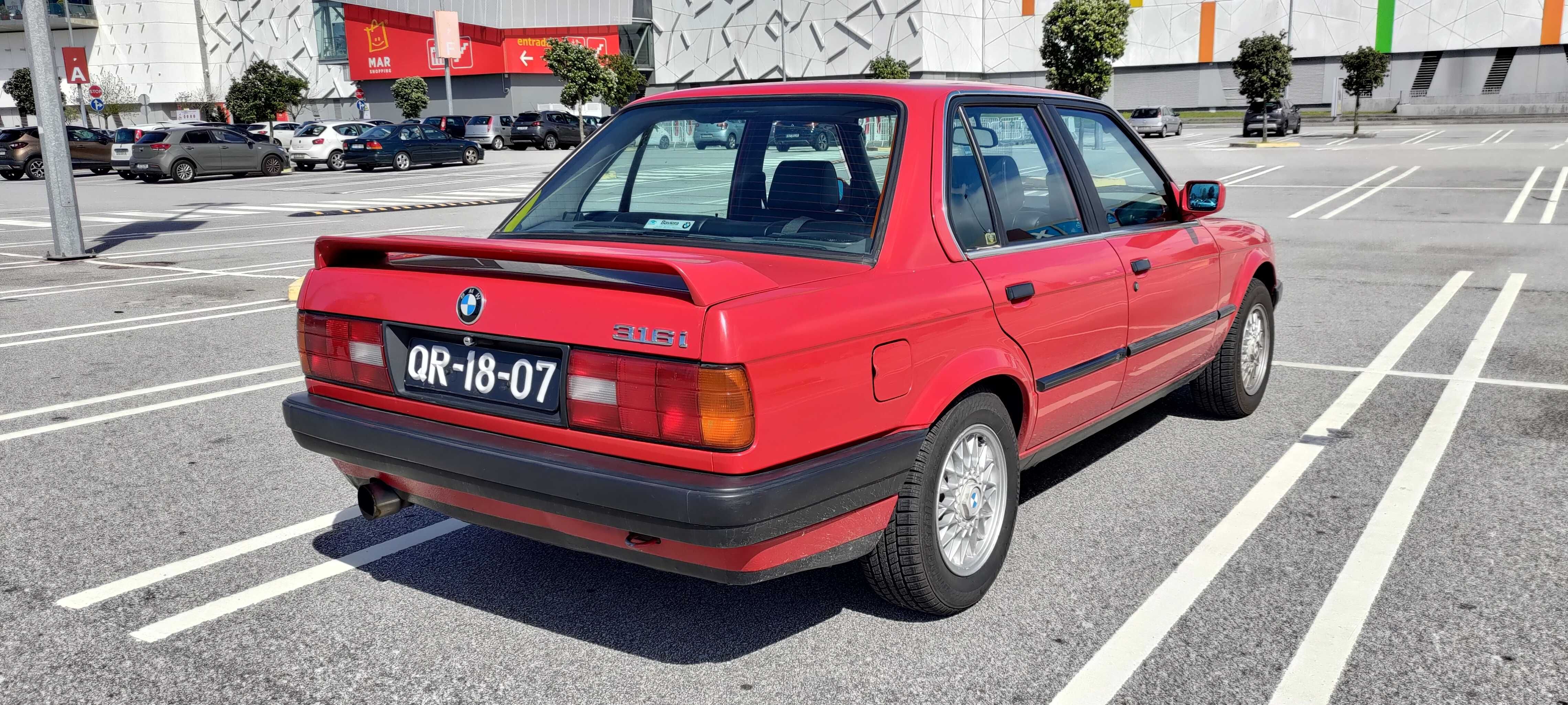 BMW 316i E30 com AC e DA