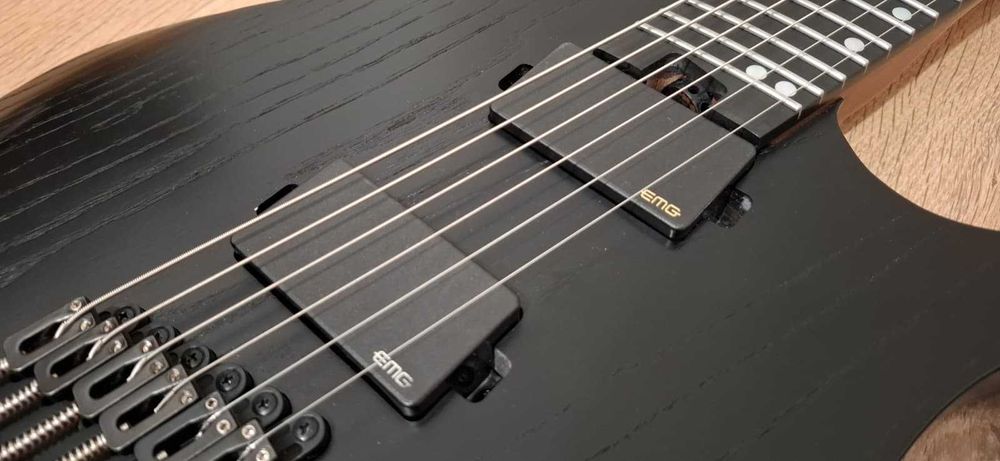 Guitarra Legator Ghost G6FP Multi-Scale Headless EMG 81 85