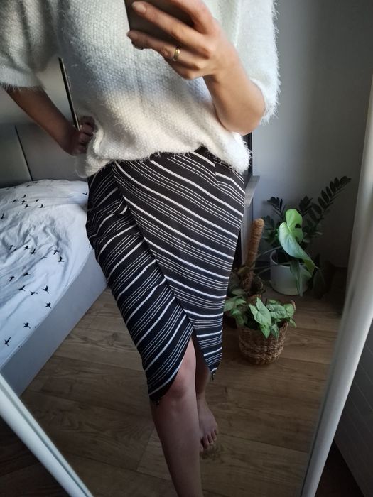 Rozmiar M, New Look kopertowa spódnica midi w paski, przekładana spódn