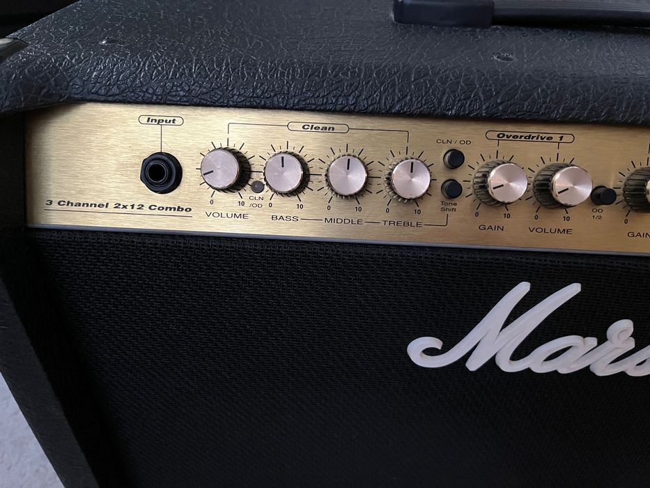 Amplificador Guitarra Marshall VS102R
