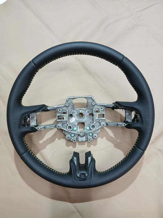 Продаю рулі на Форд Мустанг