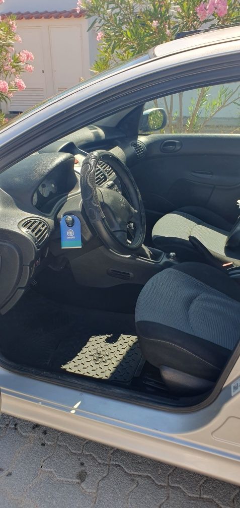 Peugeot 206, Em ótimo condições