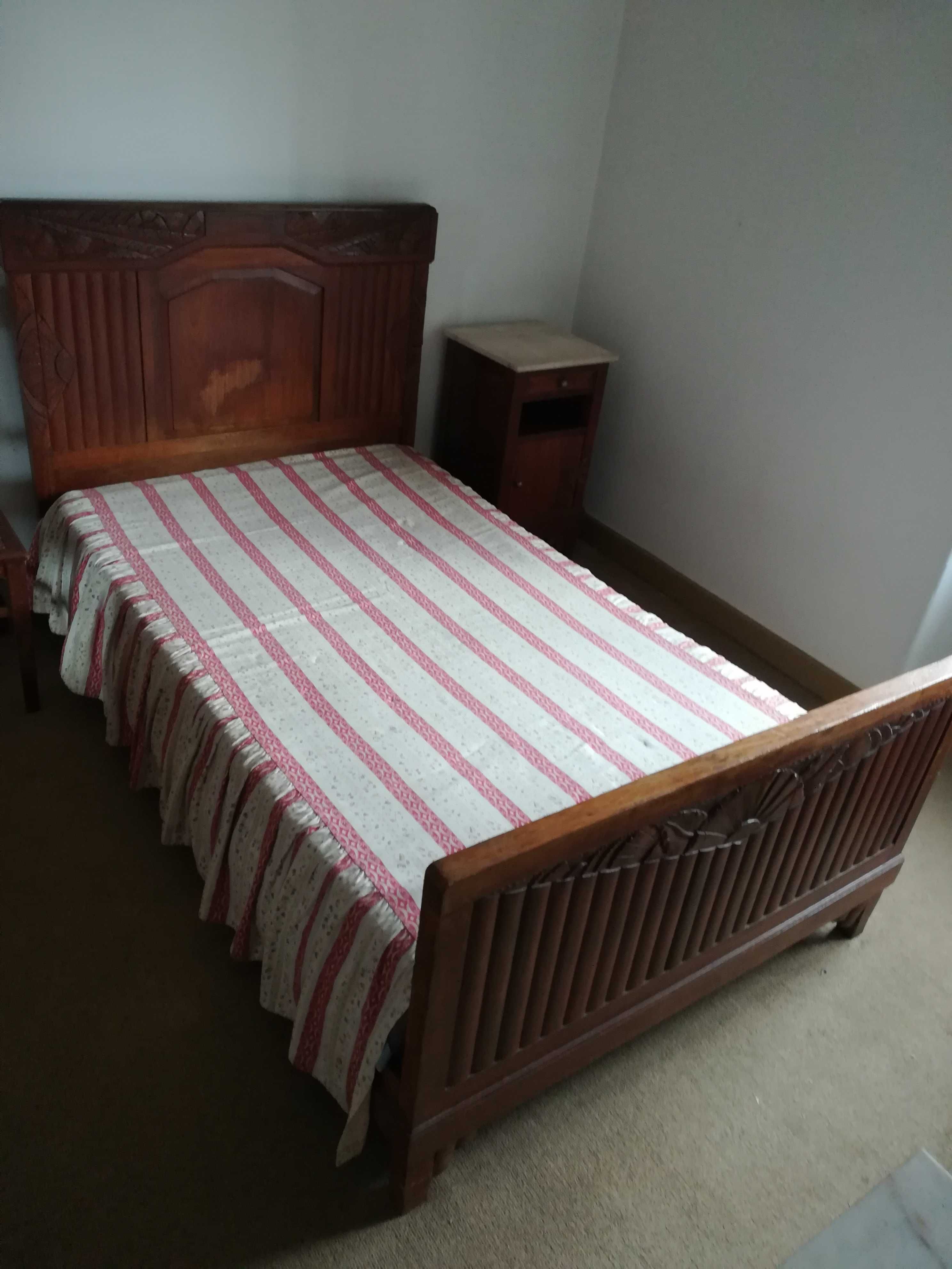 Mobília de quarto Arte Nova - PREÇO DE FINAL DE ANO