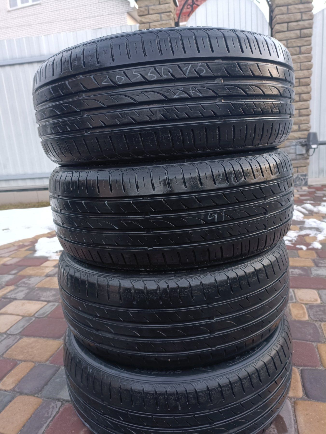 Шини 205/50 R16 комплект літньої резини