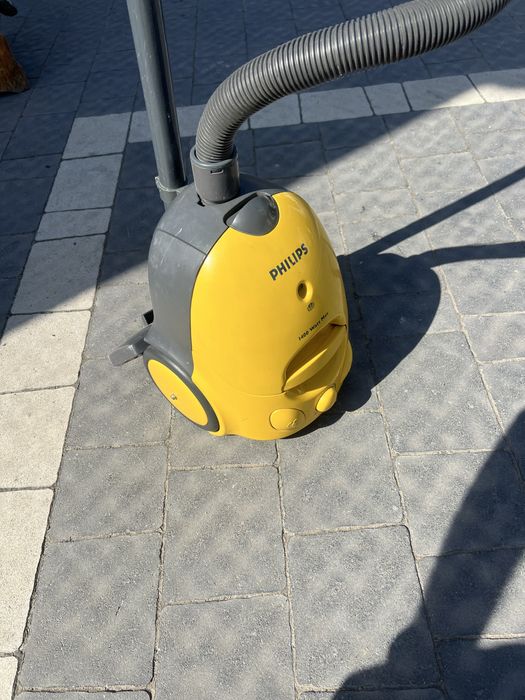 Пилосос Philips — 1400 Watt Max.