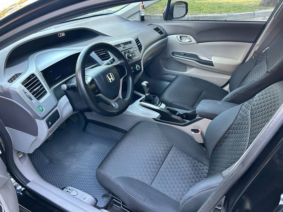 Honda Civic ІХ 2011р 1.8 бензин