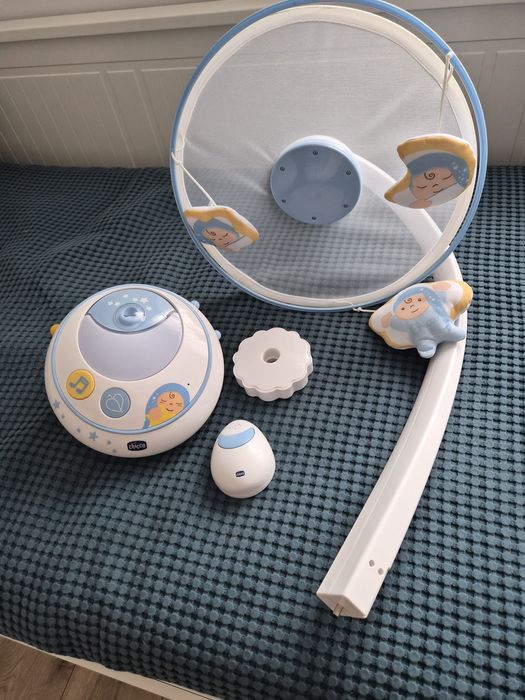 Chicco Karuzela na łóżeczko Magic Stars niebieska (0m+)