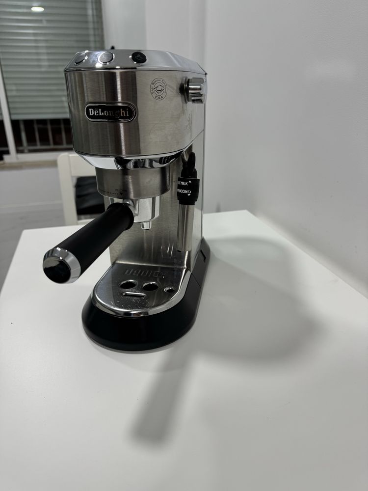 Maquina de cafe Delonghi