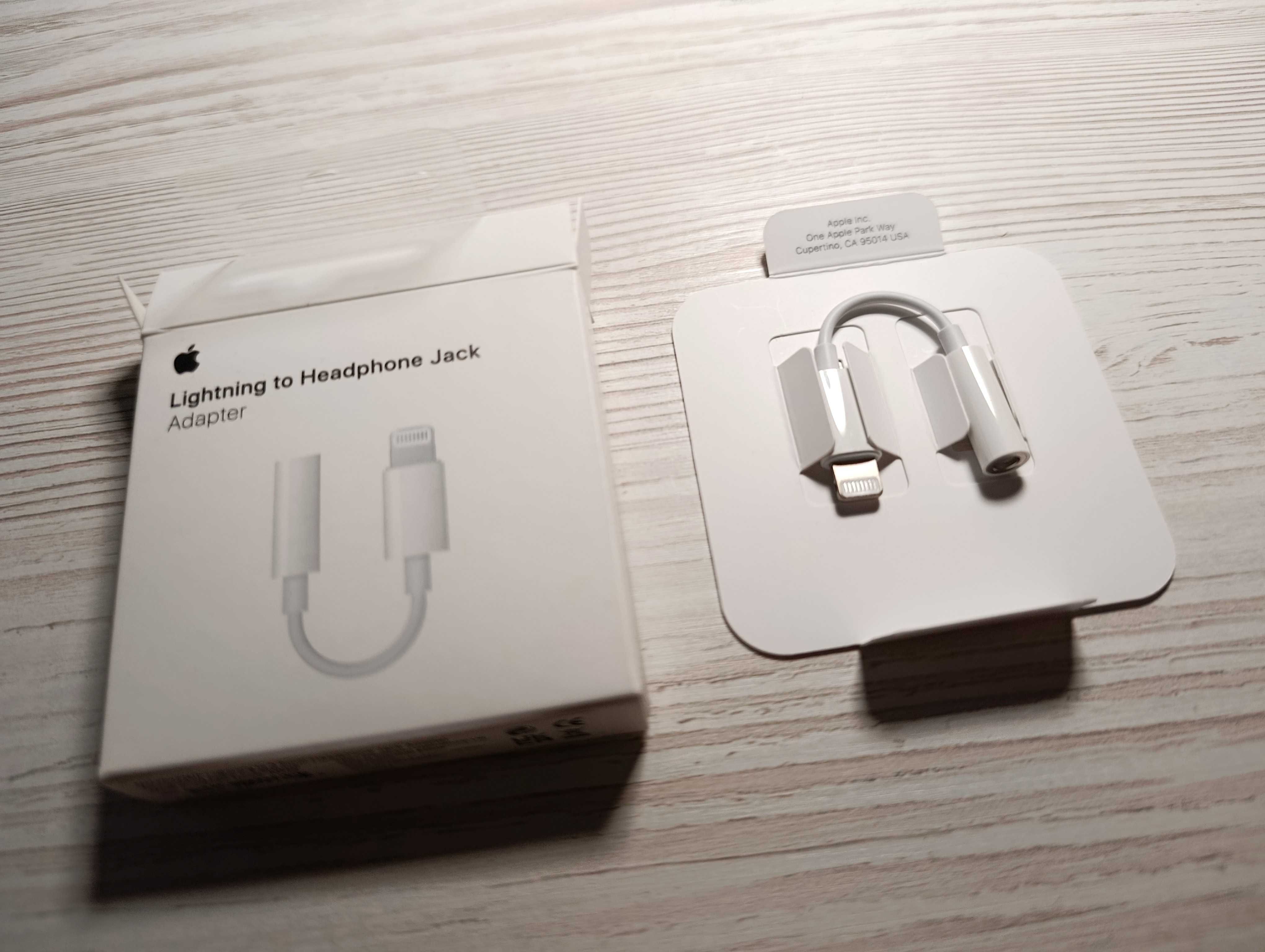 Оригінальний перехідник Apple Lightning to Headphone Jack 3.5mm