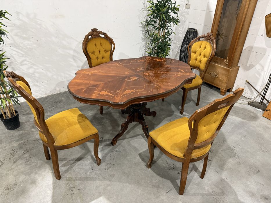 Piękny włoski zestaw stół i krzesła nowa tapicerka super stan wysyłka