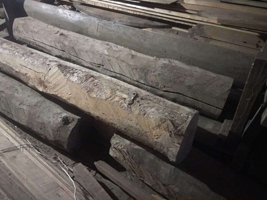 Продам стовбури сухої груші.