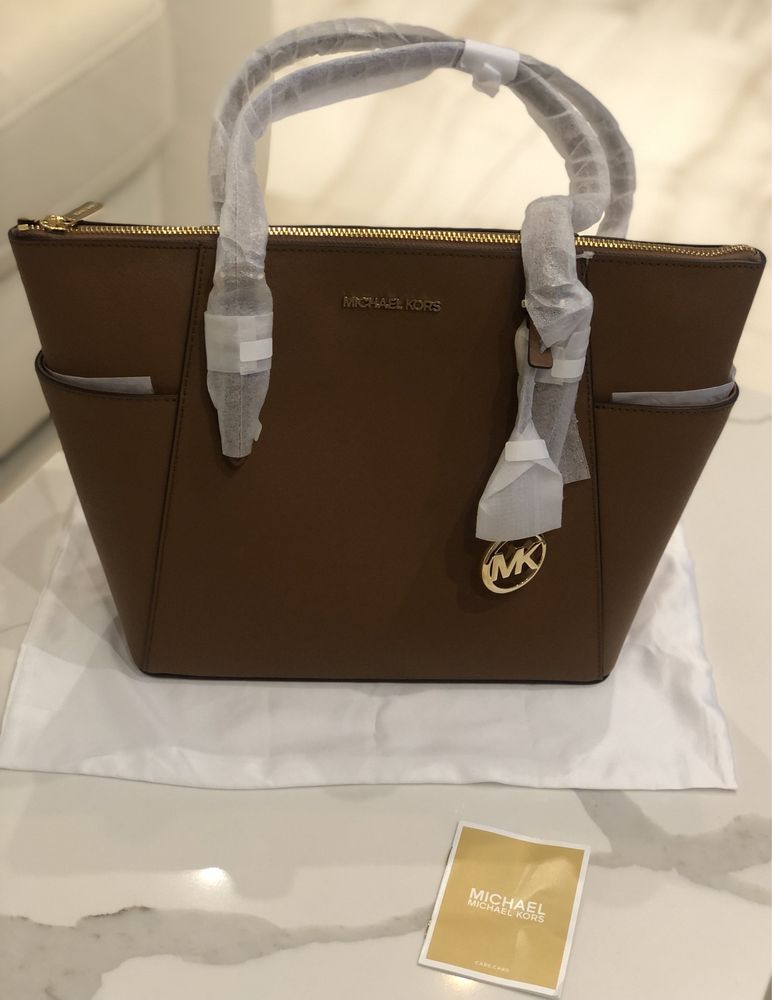 Michael Kors Torebka Charlotte Signature regulowane paski brelok