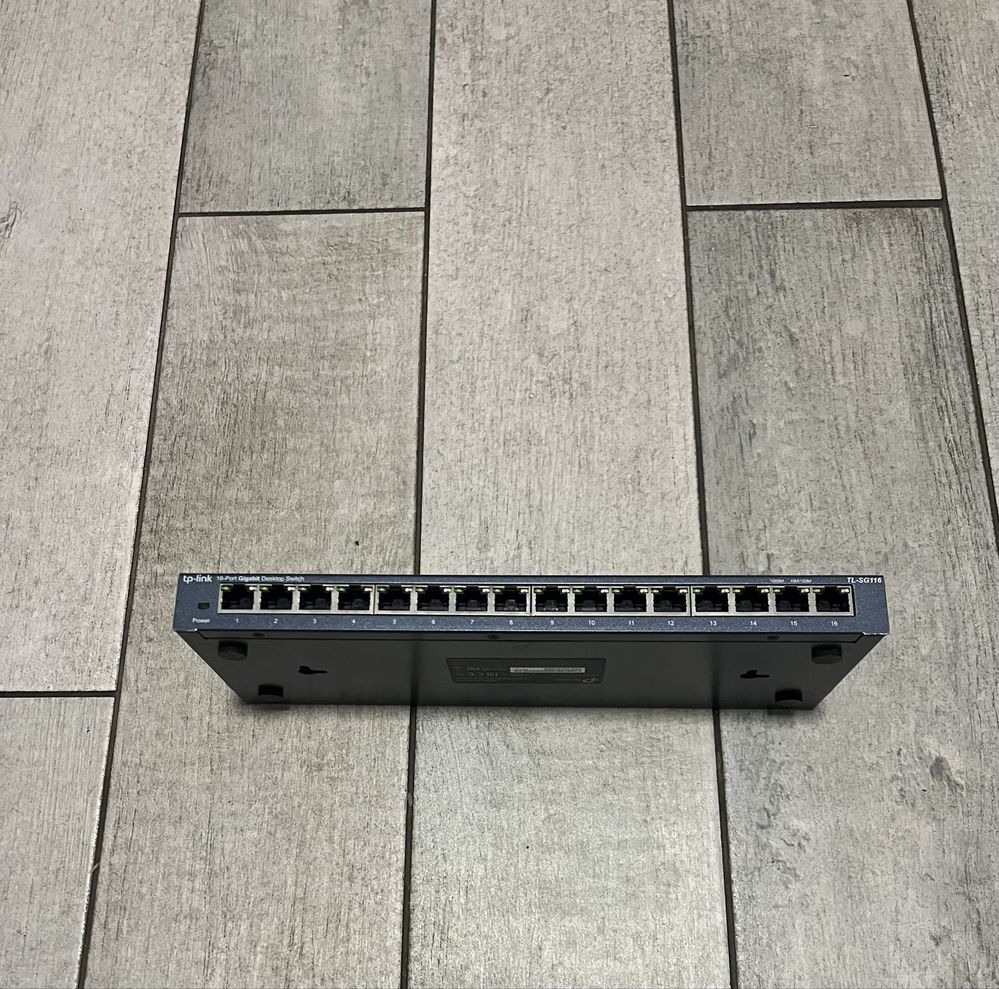 Комутатор Switch TP-Link TL-SG116