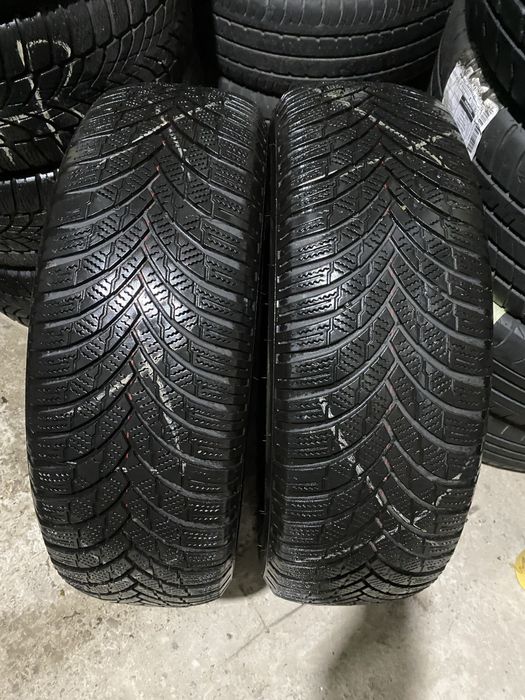 215/65 R17 Firestone WinterHawk  22г пара шин зимних.