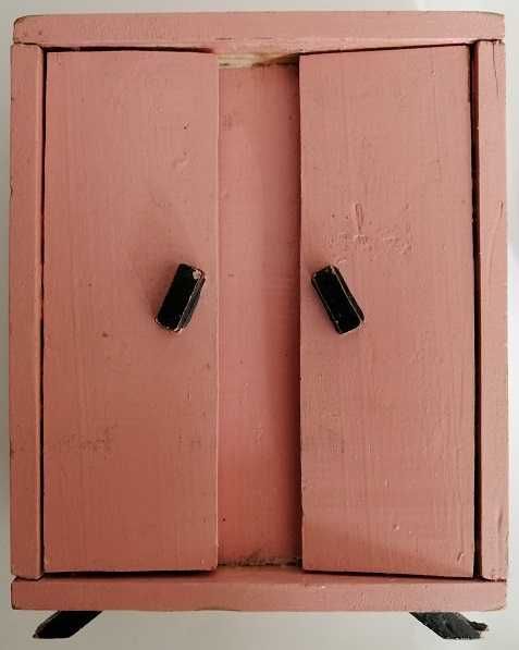 Mobília de brincar madeira: roupeiro, toucador, cama, mesas, cadeiras