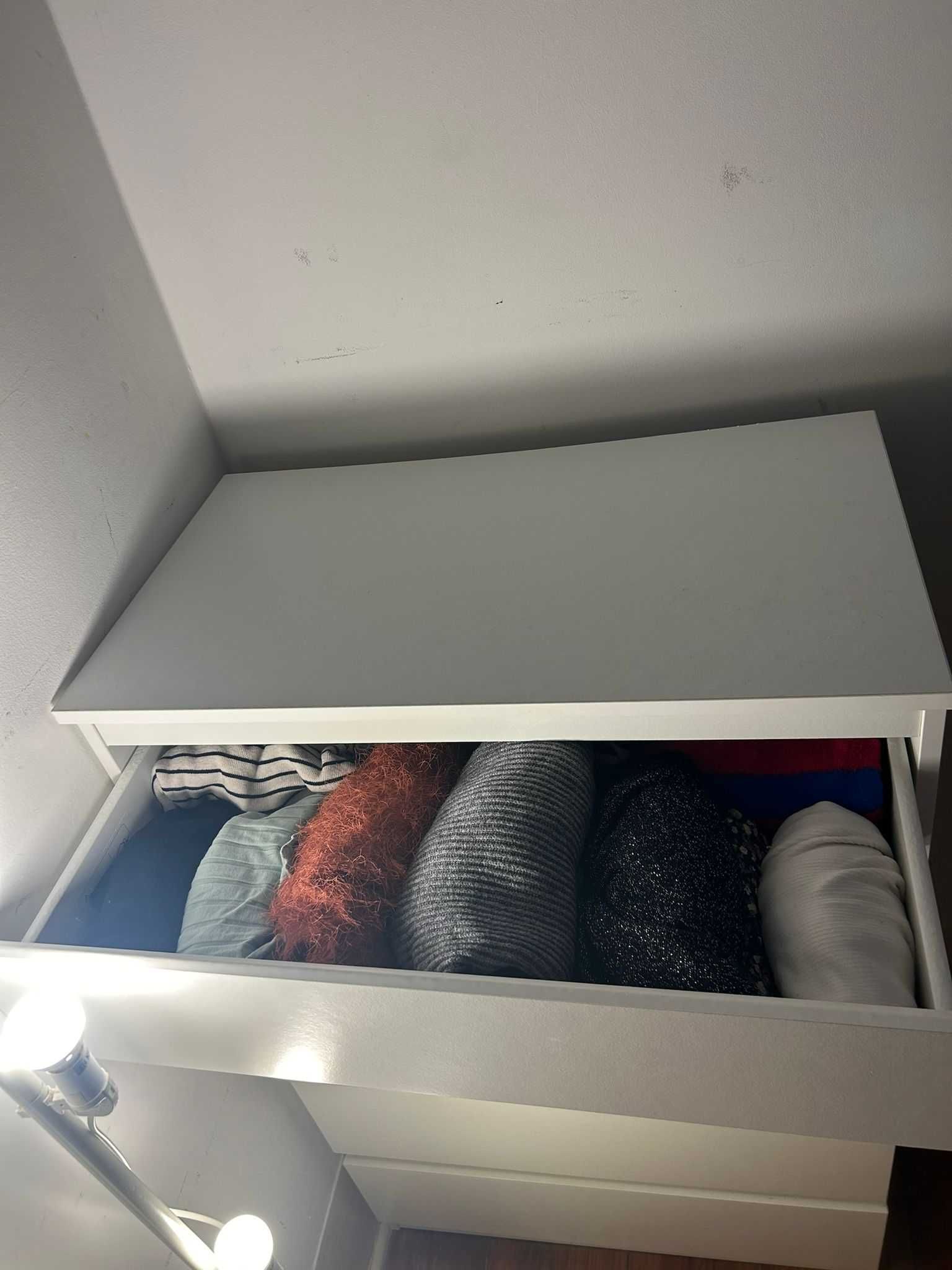 Cômoda branca cinco gavetas Ikea