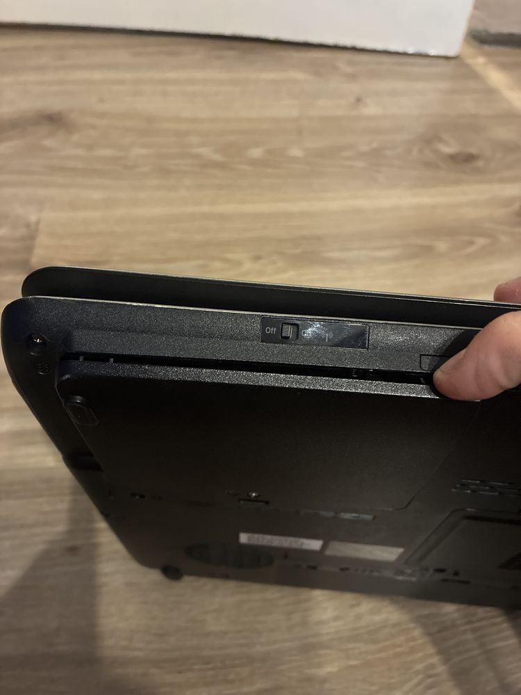 Laptop Toshiba core 2 duo T5670 4GB RAM dysk HDD 120GB