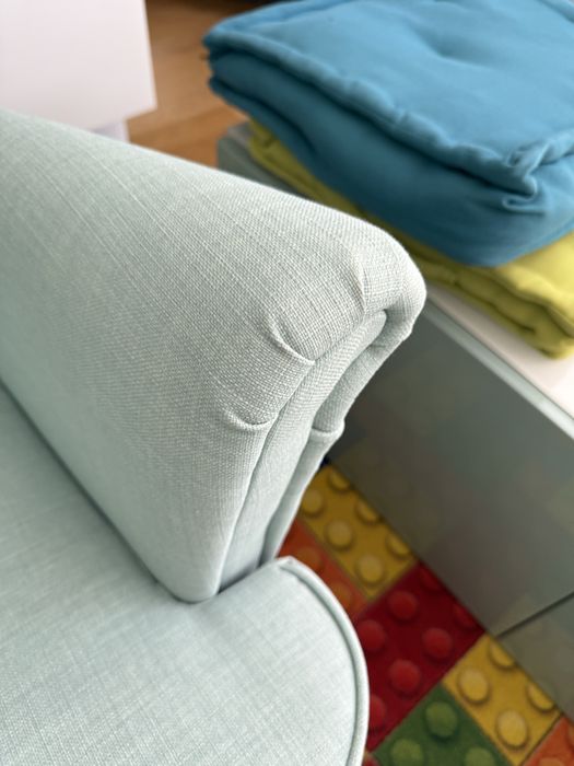 Fotel uszak wraz z podnóżkiem