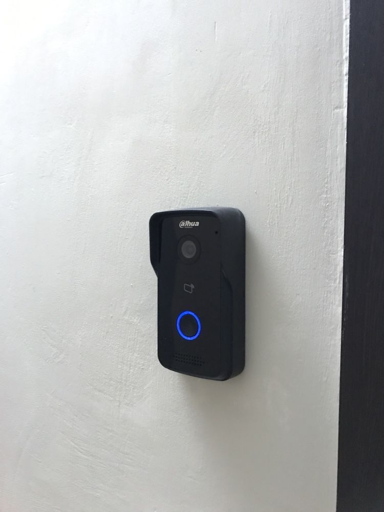 Установка камер видеонаблюдения сигнализации в квартиру офис магазин