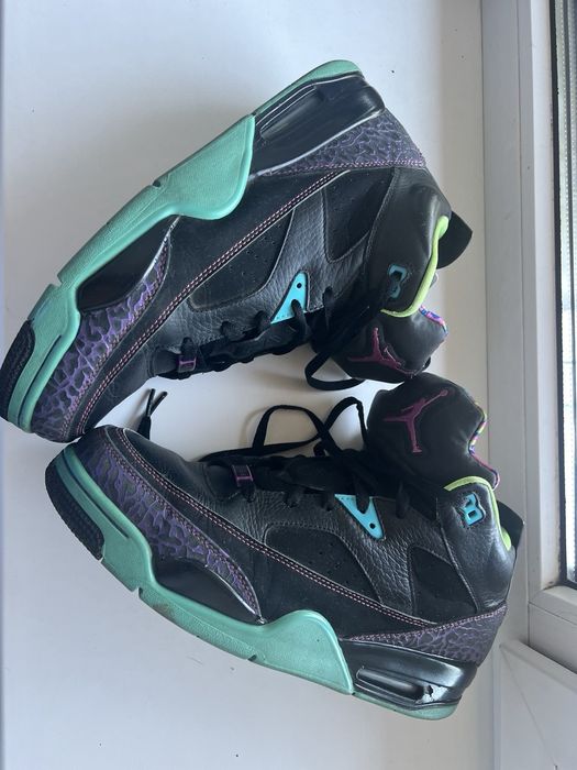 Оригінальні кросівки Jordan