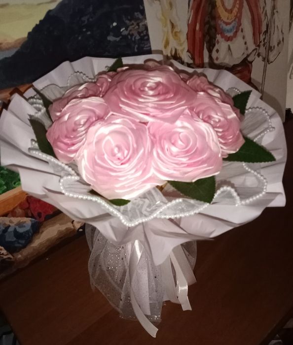 Букети з атласної стрічки.