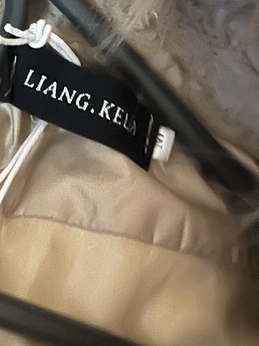 Продам куртку нувую Италия размер М-Л