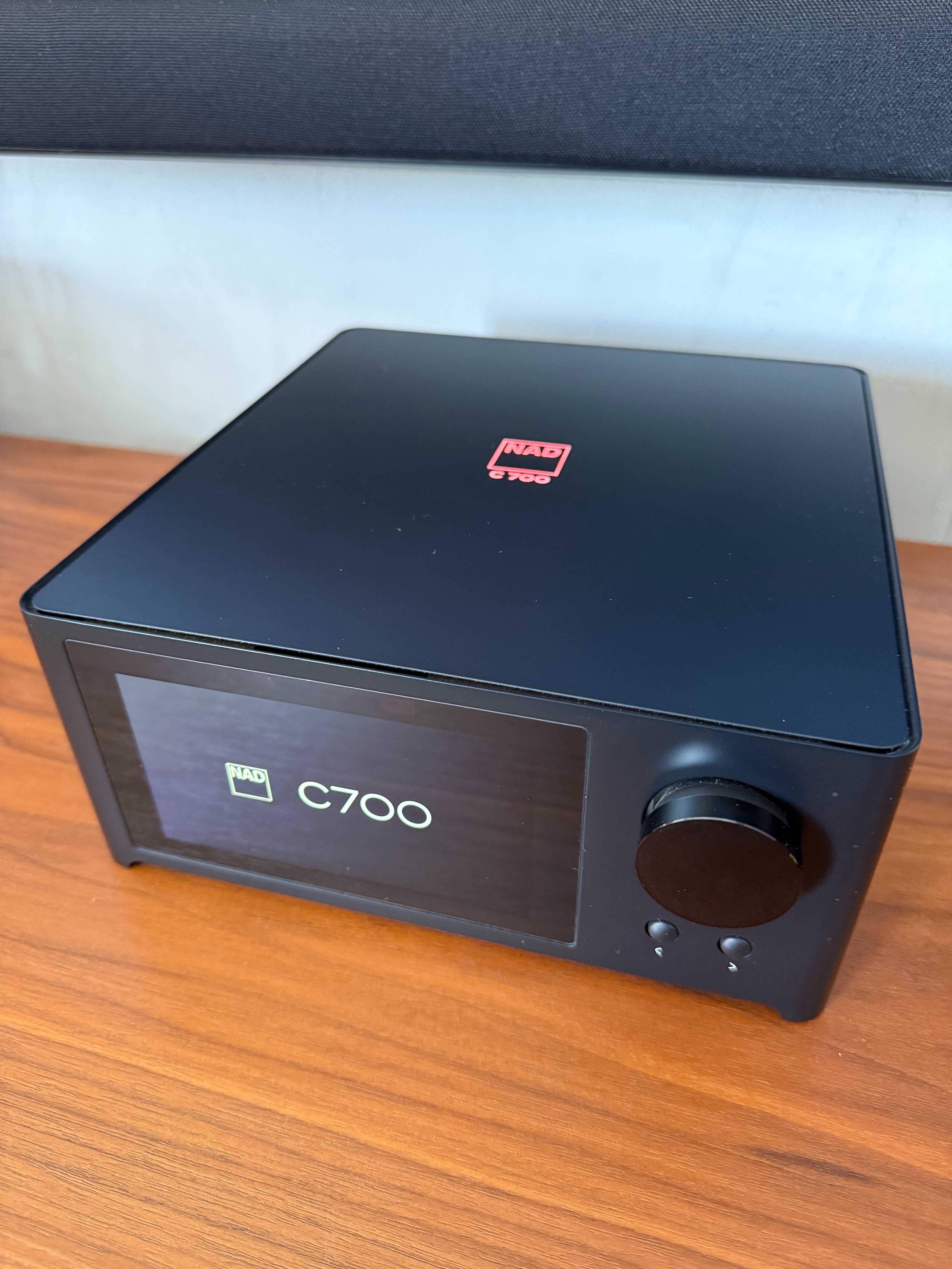 NAD C700 + Bowers & Wilkins B&W 707 S3 białe