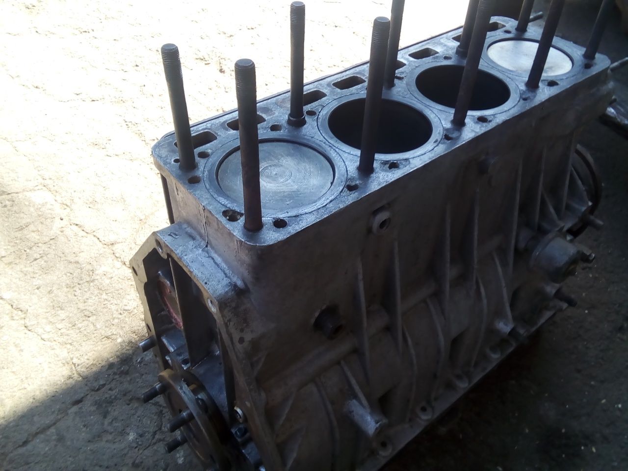 Двигун Газ 2410 Волга
