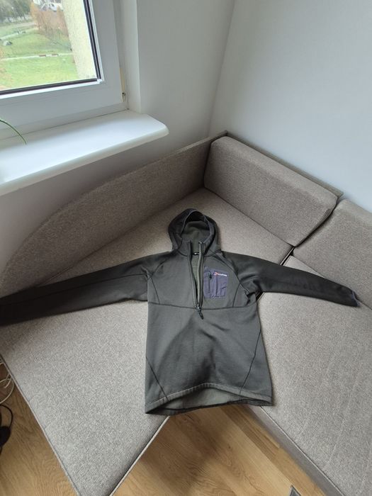 Bluza polar Berghaus outdoor z kapturem rozmiar M zielona