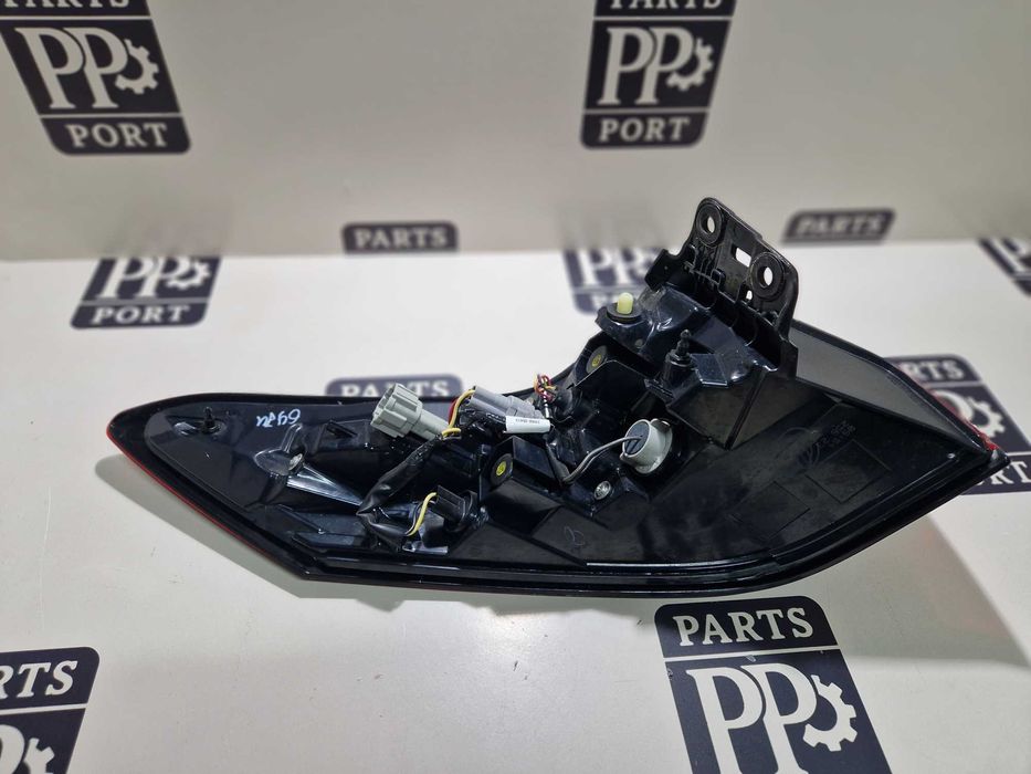 Фонарь стоп задній правий Nissan Rogue t33 1.5 2021 2022 2023 2024