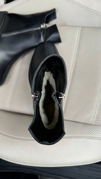 Черевики жіночі дуже гарні шкіряні зимові. Женские ботинки зимние