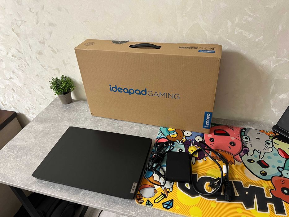 Ноутбук Lenovo IdeaPad Gaming 3 15IHU6 (82K1018YRA) Shadow Black