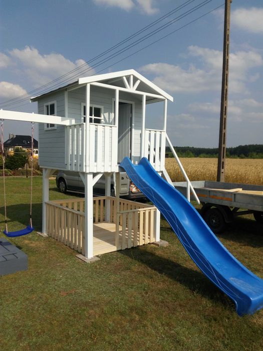 Domki ,place zabaw ,huśtawki