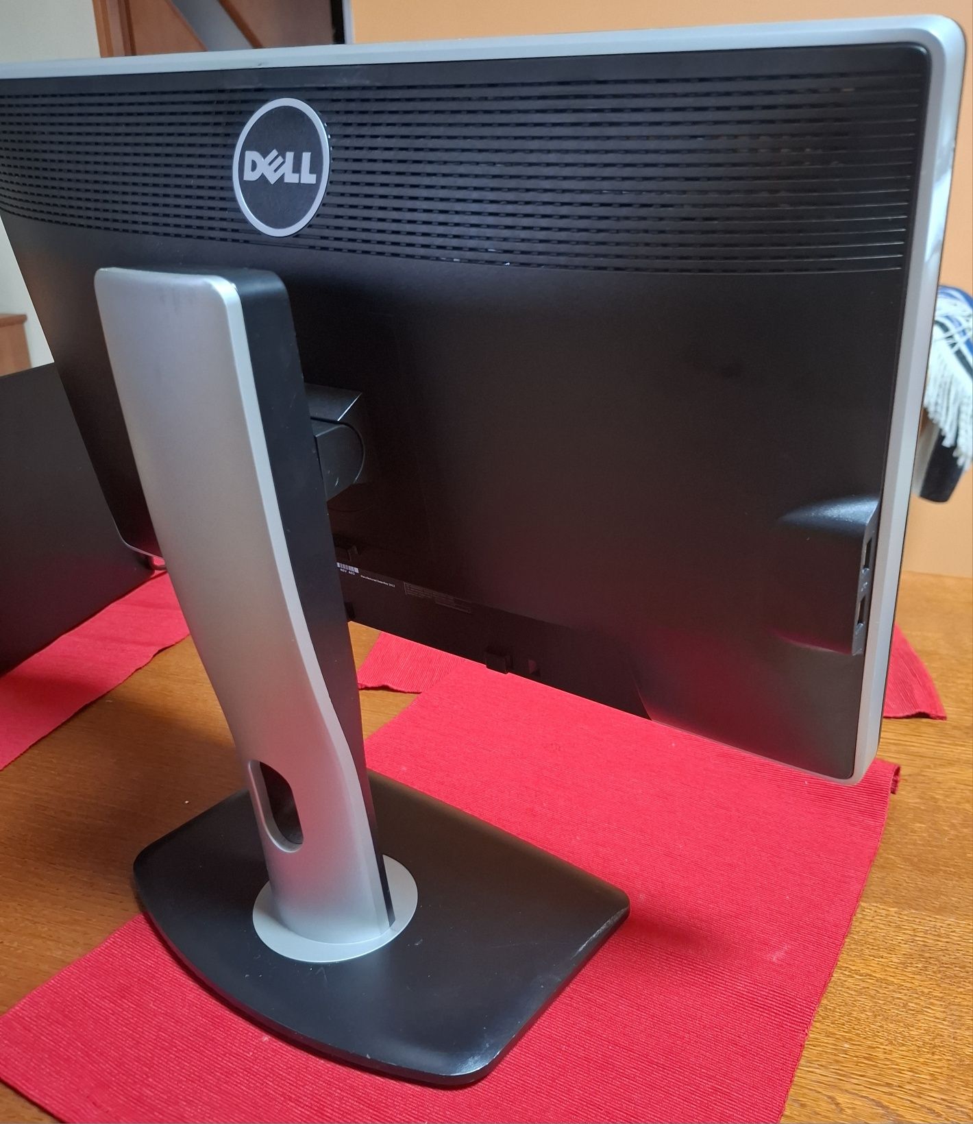 Monitor Dell U2212HMc