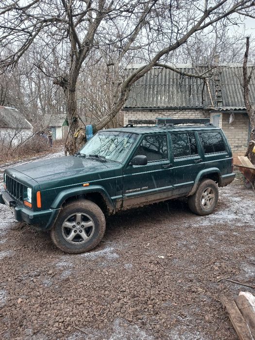 Продам джип черокий або обмін на ук номера