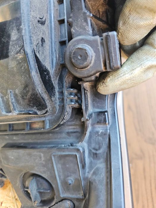 Reflektor Lampa przednia prawa prawy przód Ford Mondeo Mk4 przedlift