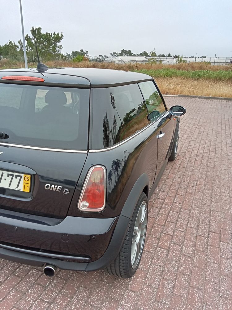 Vendo Mini One D 1.4 motor Toyota 2005